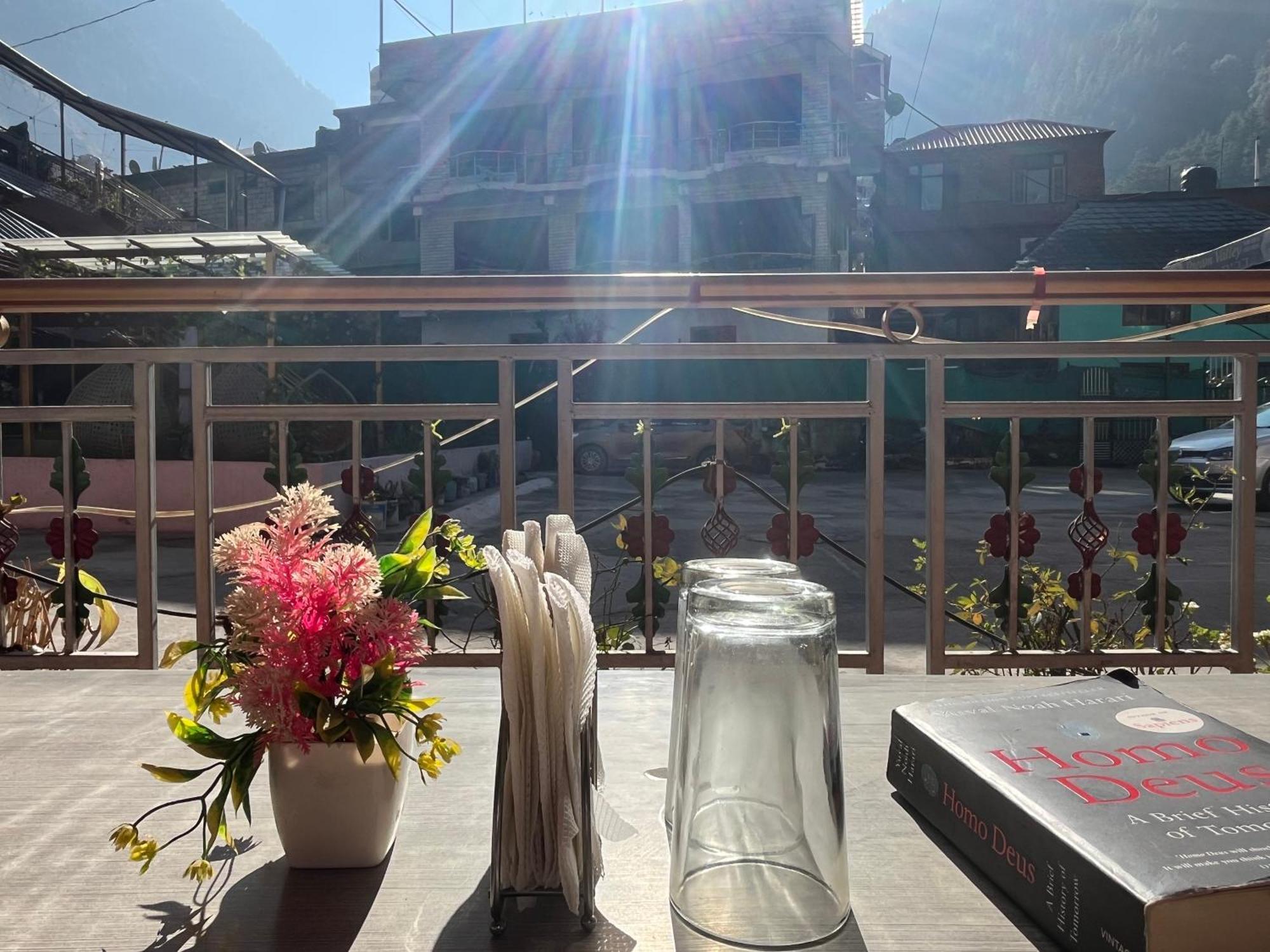 Hotel Dream Valley Kasol #Near Mall Road #River View #Parking #Gaming Zone #Open Terrace #Restaurant Eksteriør billede