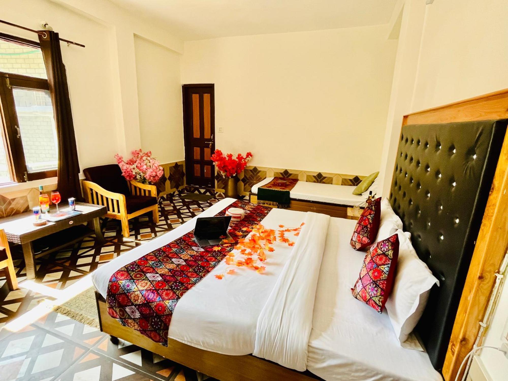Hotel Dream Valley Kasol #Near Mall Road #River View #Parking #Gaming Zone #Open Terrace #Restaurant Eksteriør billede