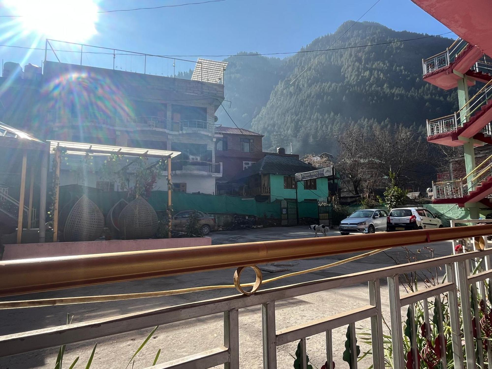 Hotel Dream Valley Kasol #Near Mall Road #River View #Parking #Gaming Zone #Open Terrace #Restaurant Eksteriør billede