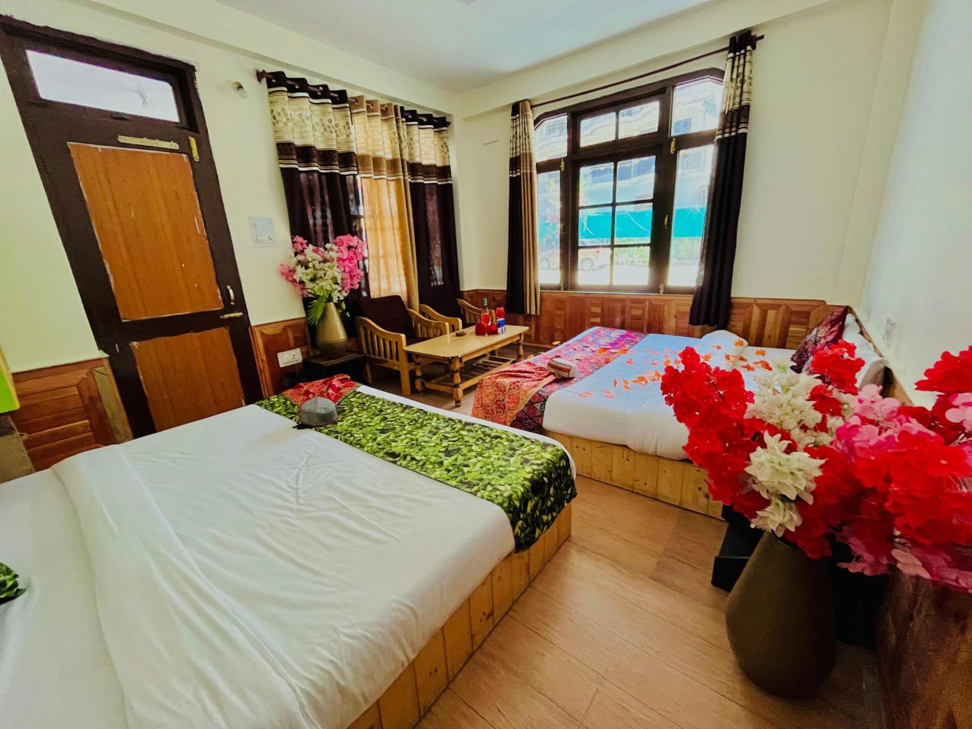 Hotel Dream Valley Kasol #Near Mall Road #River View #Parking #Gaming Zone #Open Terrace #Restaurant Eksteriør billede