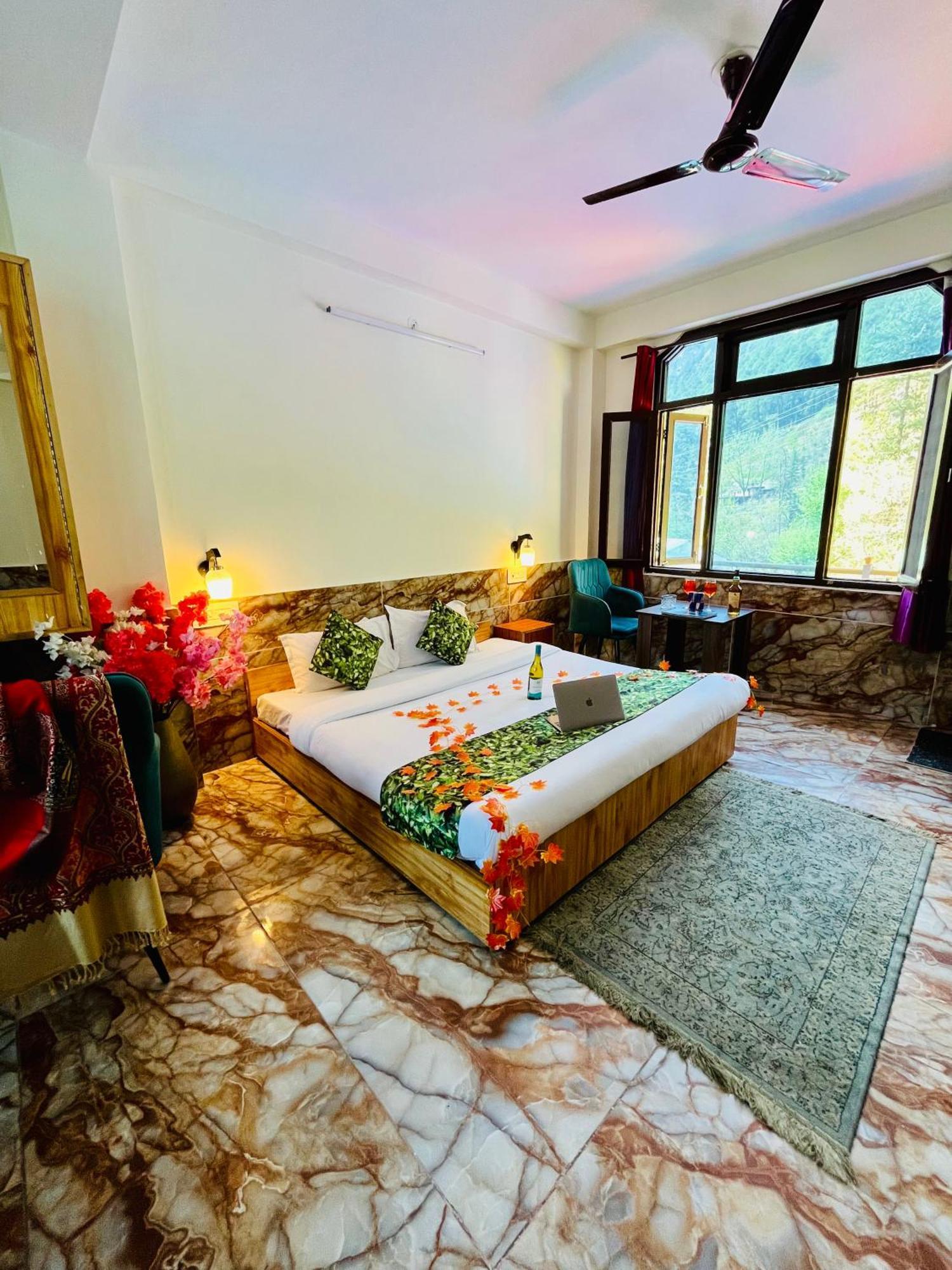 Hotel Dream Valley Kasol #Near Mall Road #River View #Parking #Gaming Zone #Open Terrace #Restaurant Eksteriør billede