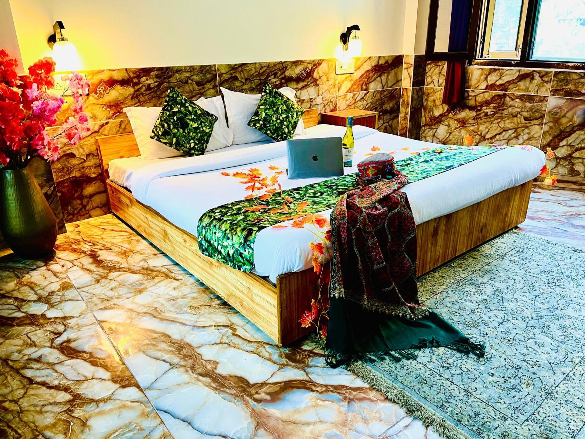 Hotel Dream Valley Kasol #Near Mall Road #River View #Parking #Gaming Zone #Open Terrace #Restaurant Eksteriør billede